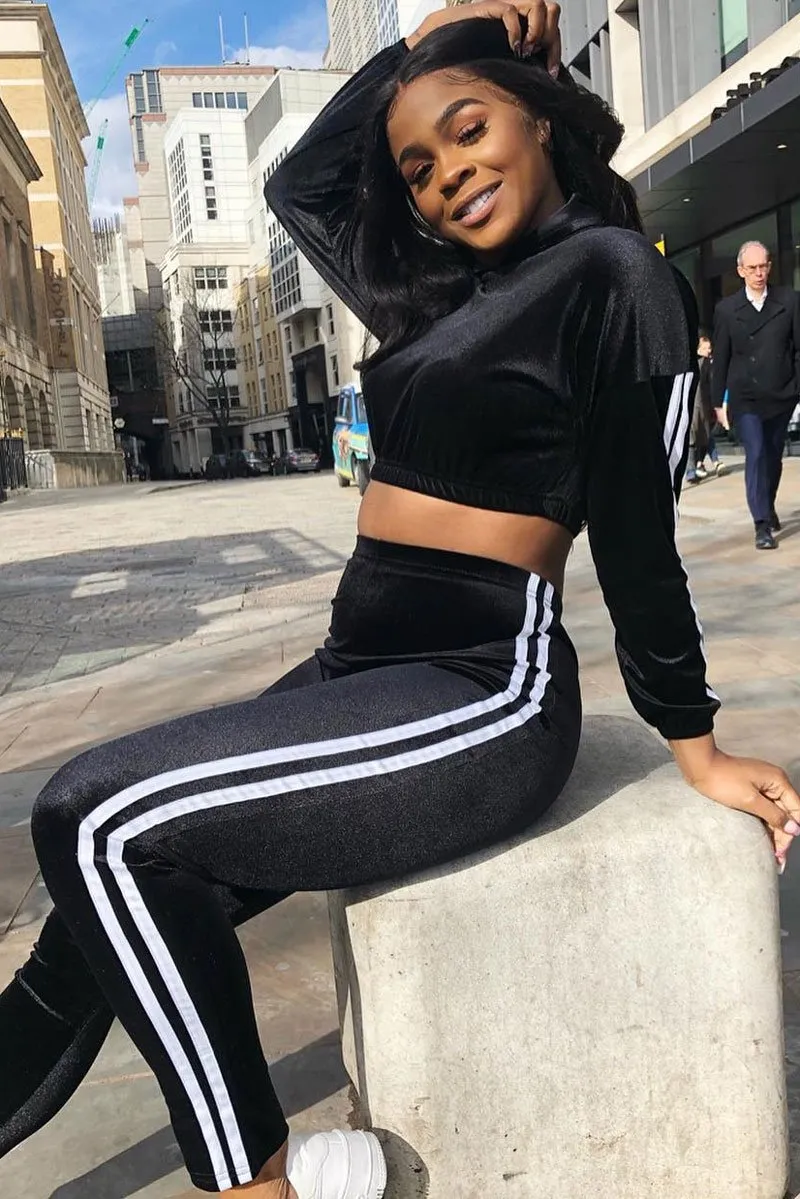 Black And White Stripe Velour Cropped Tracksuit - Deymi