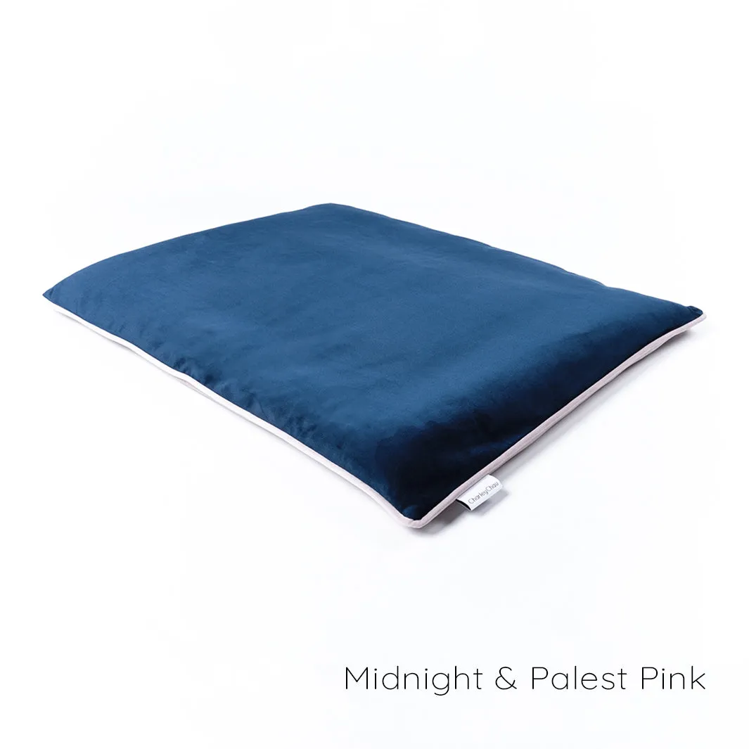 Dog Travel Pad in Velour Contrast