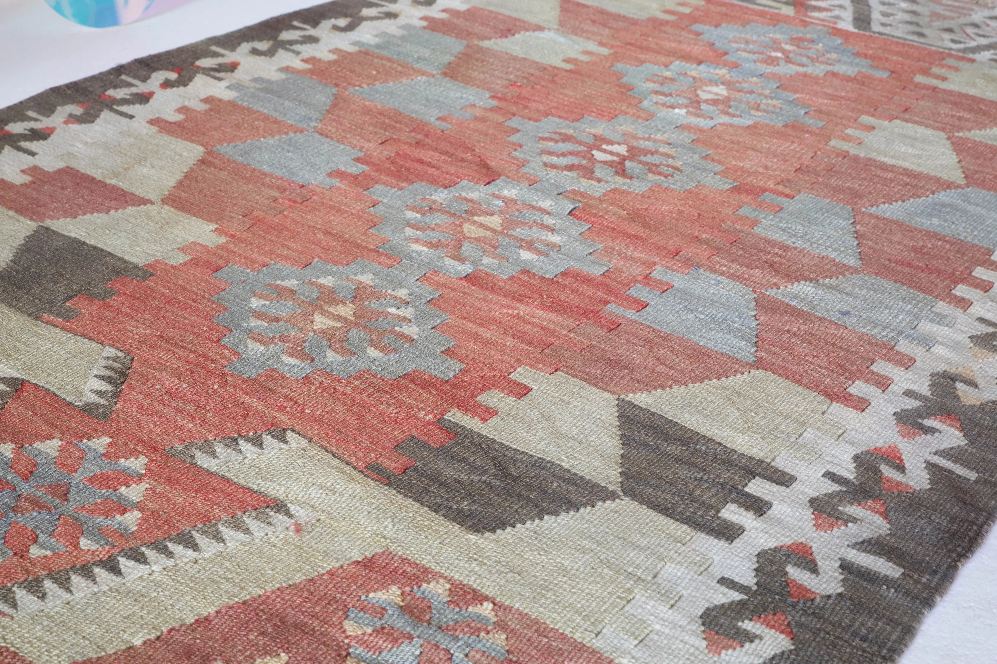 Vintage Anatolian Kilim Rug 3'3"x5'3"